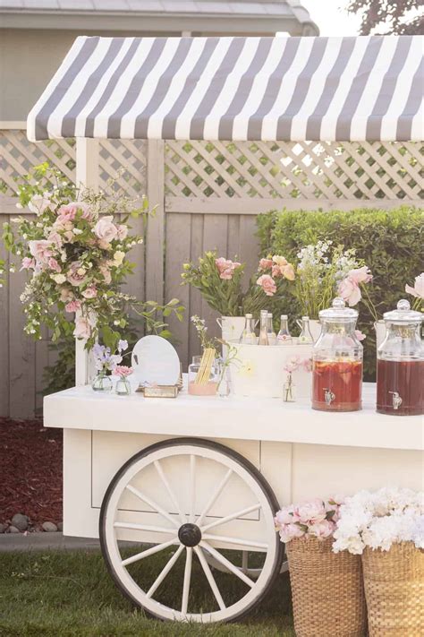 How to Host a Garden Party Bridal Shower | Nearlywed