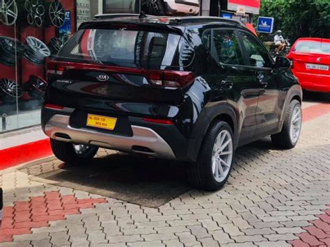 Check Out This Modified Kia Sonet With 18-inch Wheels » Car Blog India