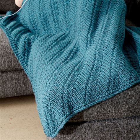 Bernat Reversible Knit Lap Blanket Free Pattern - Knitting Bee