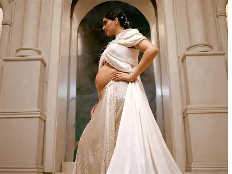 Maternity wrapped in fashion - 6 times Sonam slayed mom-to-be fashion ...