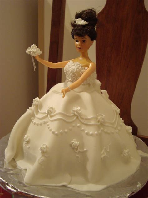 Barbie Doll Bride Cake | Barbie doll cakes, Bridal shower cakes, Doll cake