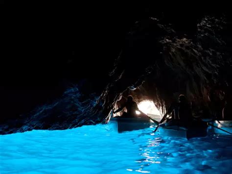 Blue Grotto, Capri, Italy - 10 places that glow at night and how to get ...