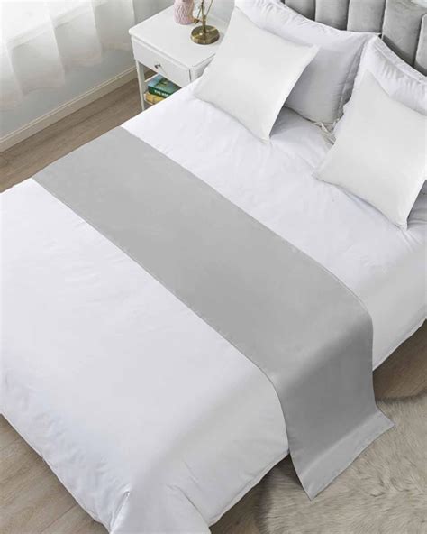 Amazon.com: DecorLovee Grey Bed Runners for Queen Size Bed, Modern ...