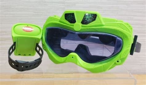 Fotorama Alien Vision Game Goggles and Wrist Blaster India | Ubuy