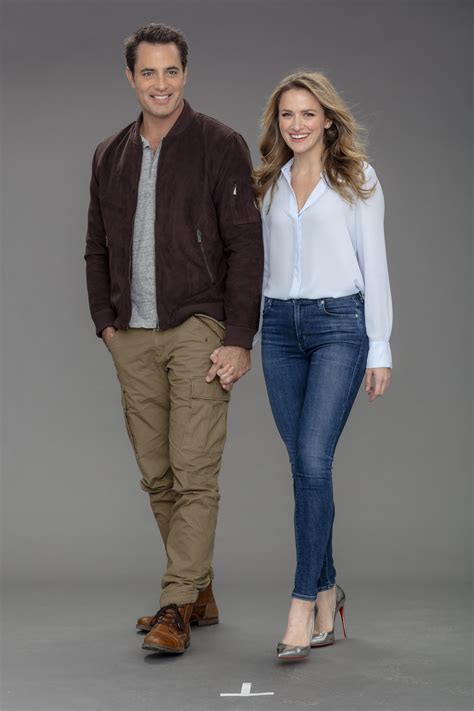 Love Blossoms | Hallmark Channel | Victor webster, Movie stars ...