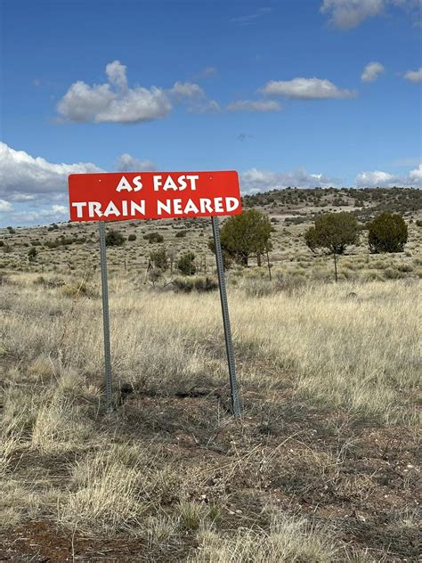 Bonus Day Brightener – Burma Shave Road Signs | Loren Berg's Blog