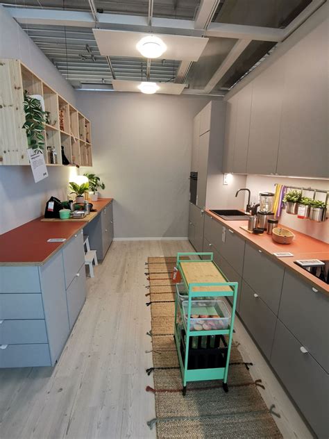 Best IKEA Floor Mirrors Compared – IKORNNES, KNAPPER and KARMSUND