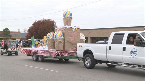 Annual Southern Oklahoma parade runs through Ardmore