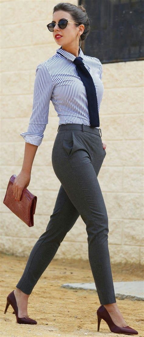 Business-Casual Work Attire 的图像结果