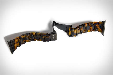 Machete Tortoise Apple Watch Band | Uncrate