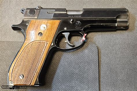 S&W Model: 39-2 Cal: 9mm