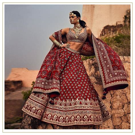 Red Blouse Design - Wear Red Color Blouse Designs For Alluring Look