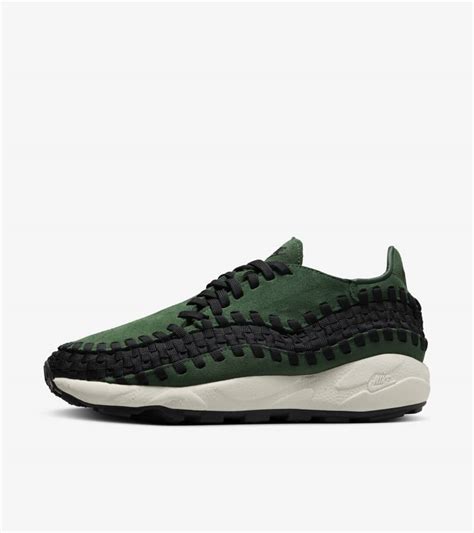 Women's Air Footscape Woven 'Fir' (FN3540-300) release date. Nike SNKRS