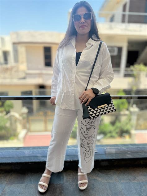 Plain Cordset With Design On Bottom – Arsh Wardrobe Collection