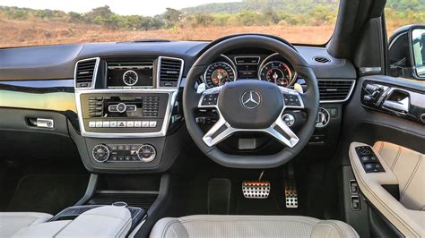 mercedesbenz-glclass-2014-GL63 AMG Exterior Car Photos - Overdrive