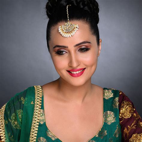 Buy Sukkhi Artistically Kundan Gold Plated Pearl Maangtikka For Women ...