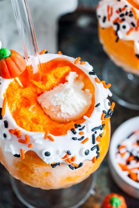 Halloween Ice Cream Floats - xoxoBella