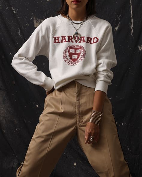 1980's Harvard / Sweat Shirt | Witty Vintage