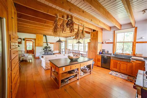 Beautiful Bent Apple Farmhouse - Authentic Vermont - Farm stays for Rent in Londonderry, Vermont ...
