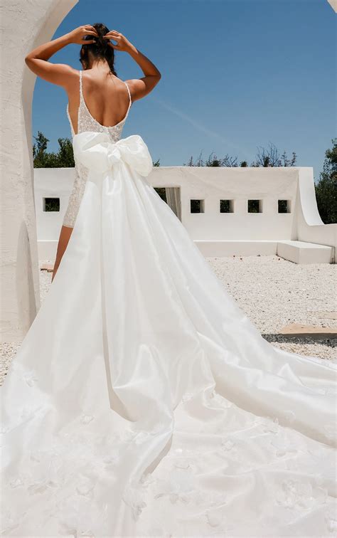 Dress With Bow Train