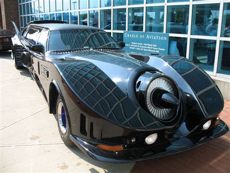 Batmobile Limousine: Stretching The Superhero Awesomeness | Bit Rebels