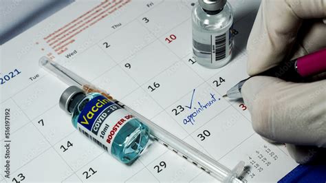 Schedule a vaccine. Stay protected against the flu, COVID-19 and more. Schedule.