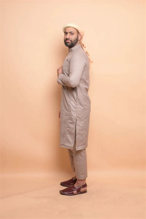 Damson Brown Kurta Pajama – Baraqah
