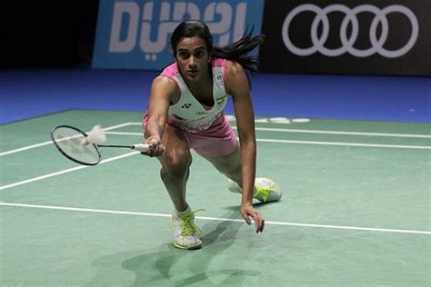 दुबई में इतिहास बनाने से चूक गई सिंधू - sidhu winning streak braked in ...