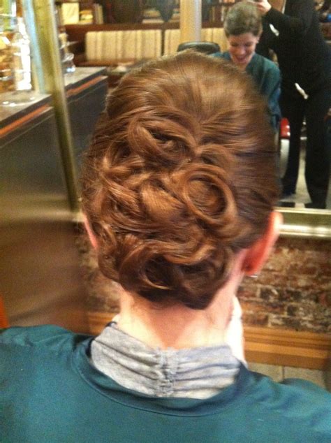 Easy Chignon Tutorial 的图像结果