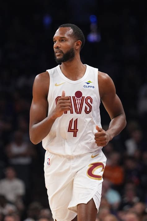 Award Candidates Who Still Need To Reach 65-Game Mark | Hoops Rumors