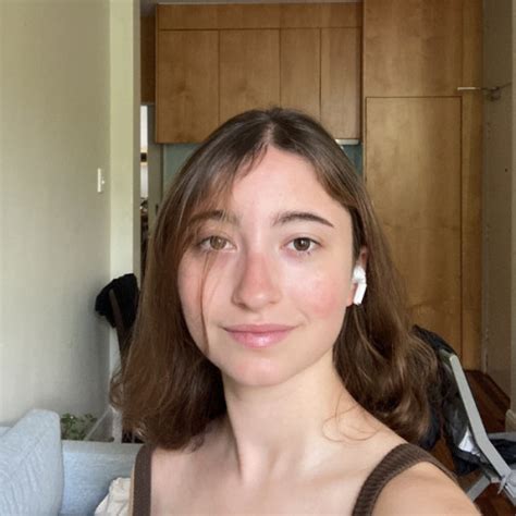 Lise - French teacher - ₹1888/h