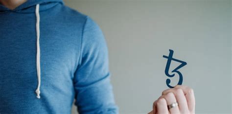 How to Balance Risk and Reward in DeFi - Online Hyme