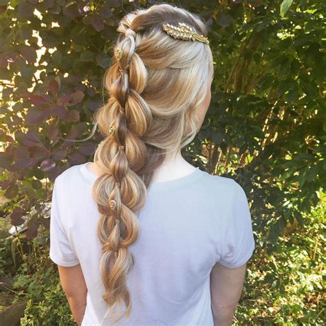 19 Prettiest Mermaid Braids For A Soft, Romantic Look