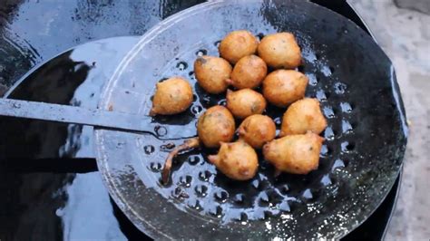 10 of the Best Street Foods in Hyderabad | Only In Your State Only In ...