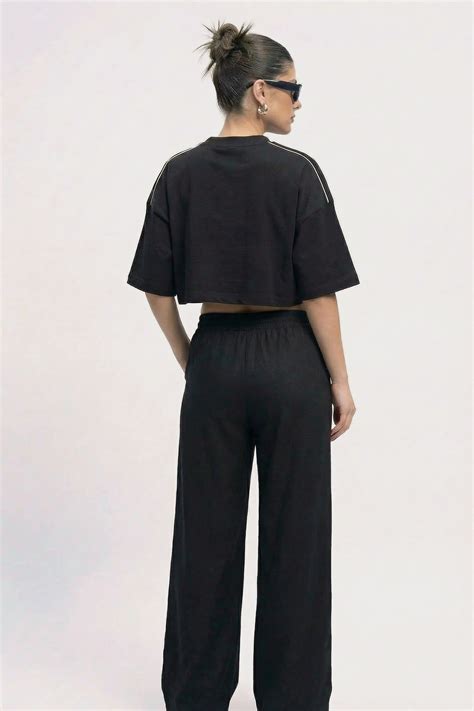 Women's Black drop shoulder Litt cotton Crop Top