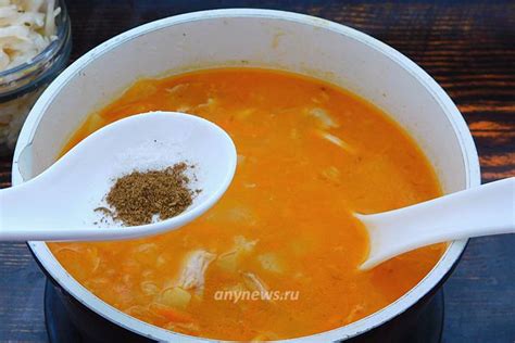 Щи из квашеной капусты с курицей суточные - рецепт с фото