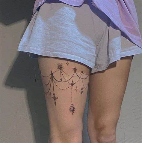 35 Pretty Thigh Tattoo Ladies Can Get This Year
