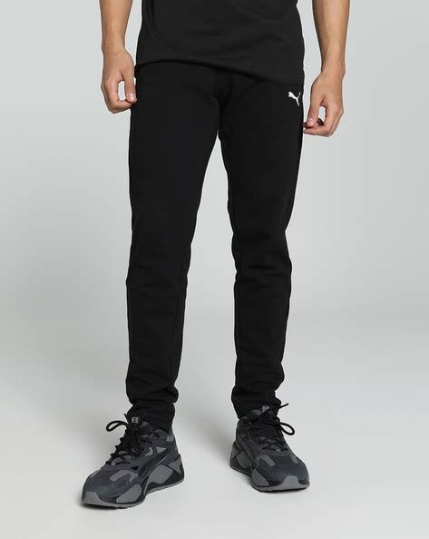 The Roadster Lifestyle Co. Men Mid-Rise Slim Tapered Fit Stretchable ...