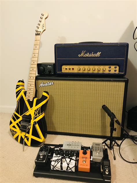 I am broke but happy : r/GuitarAmps