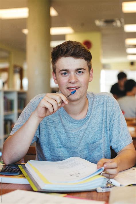 School 的图像结果