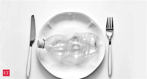 Alert! We eat 52,000 plastic particles every year - Having plastic ...
