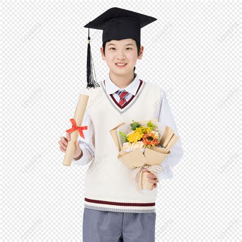 Graduation Photo Of Junior High School Students Holding Certificate And ...