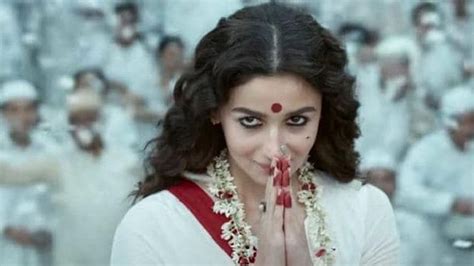Alia Bhatt Box Office Collection Brahmastra Part 1 Shiva Rrr Gangubai Kathiawadi - Entertainment ...