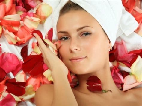 12 Health Benefits of Aloe Vera