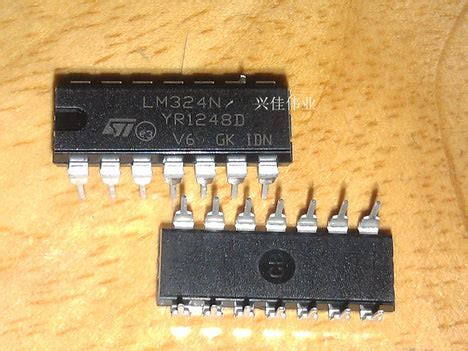 ST LM324 LM324N 25 pieces / tube Quad Operational Amplifier DIP-14 14 ...