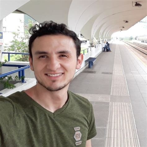 Óscar Mauricio - Spanish teacher - ₹2131/h