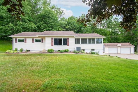 137 Lakewood Rd, New Castle, PA 16101 | Homes.com