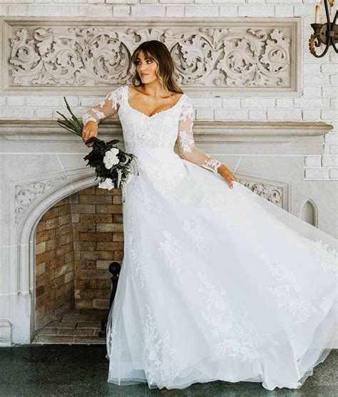 Conservative Dress 的图像结果