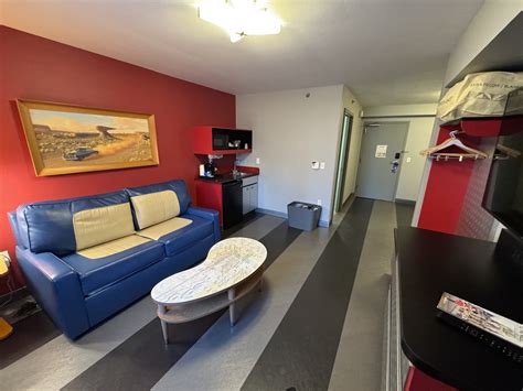 Art of Animation Cars 的图像结果