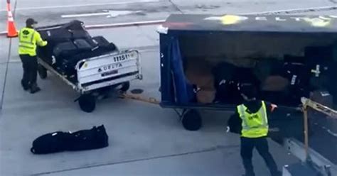 College golf team watches in shock at clubs recklessly handled on Delta ...